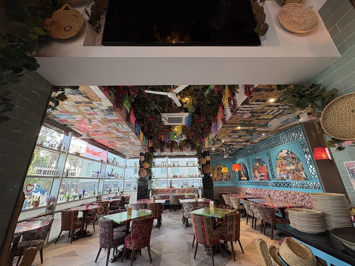 Internacional Restaurant Bar-3